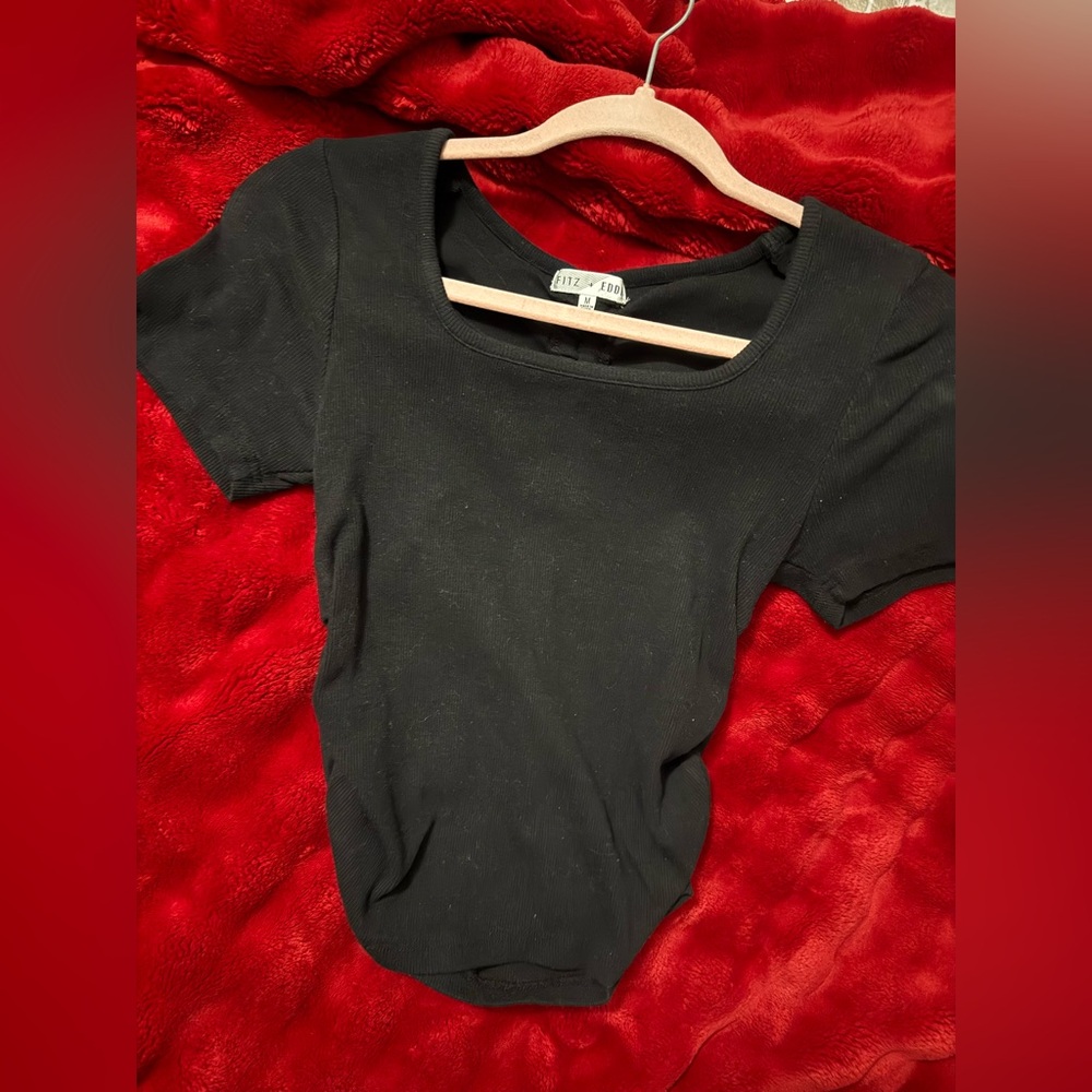 Black Short Sleeve Top/ size M Fitz & Eddi